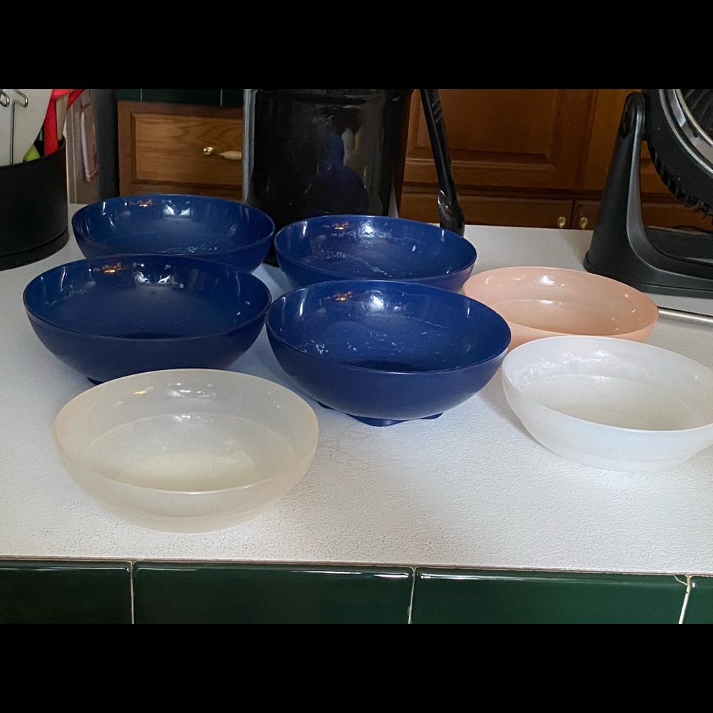 Tupperware bowls  Cereal